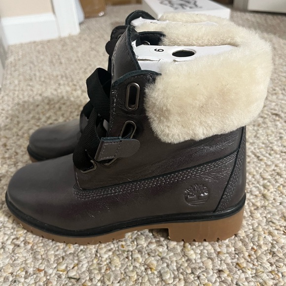 Timberland Brown and Cream Boots - Picture 1 of 6
